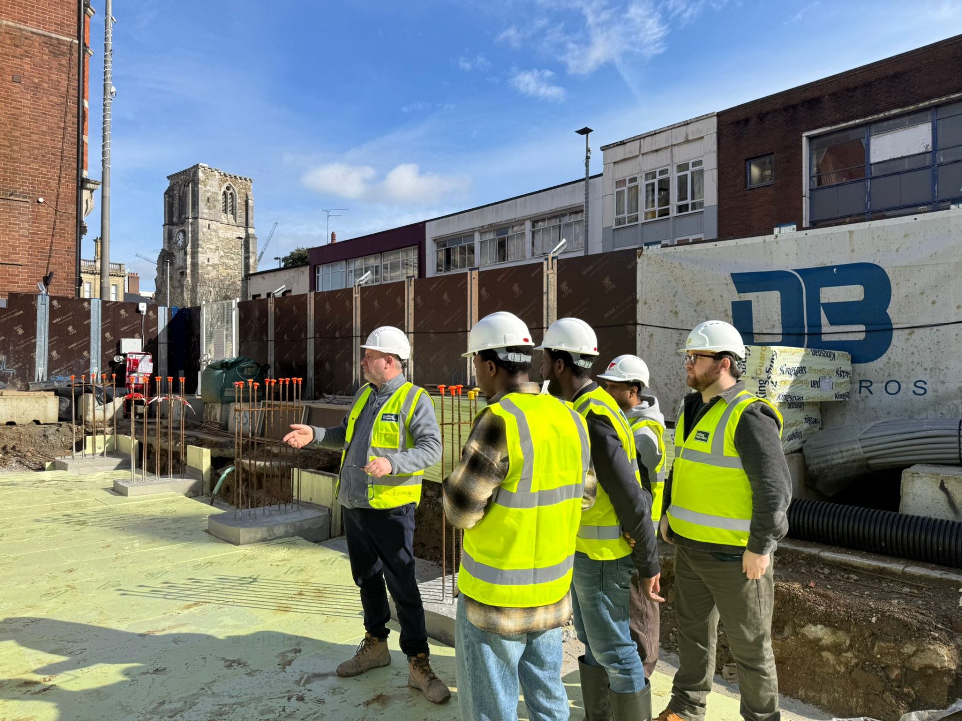 Portsmouth University students visit Stelling Properties’ latest modular construction project in Southampton